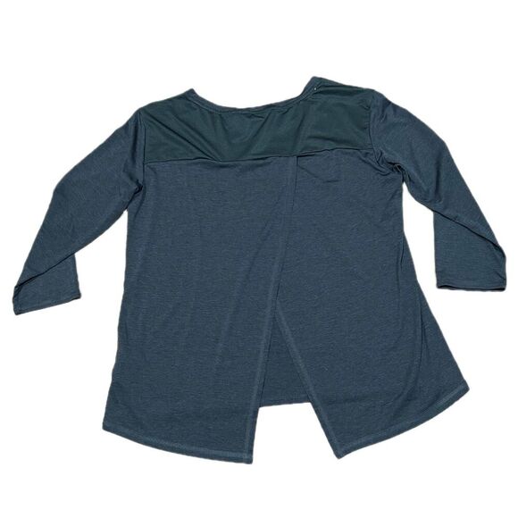 The North Face Women’s Teal 3/4 Sleeve Open Back Lightweight Top Medium - Picture 2 of 4